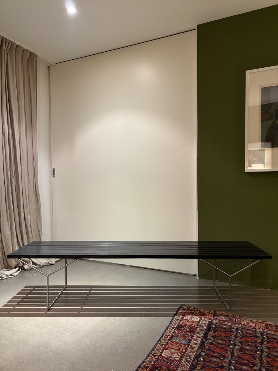 Panchine: Bertoia Bank schwarz  1966 – Usato da Zürich venduto da ARTino 1