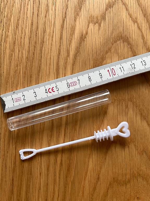 Giocattoli: Ca 40 Seifenblasen Tubes – Usato da Wangen ZH venduto da fra_d787