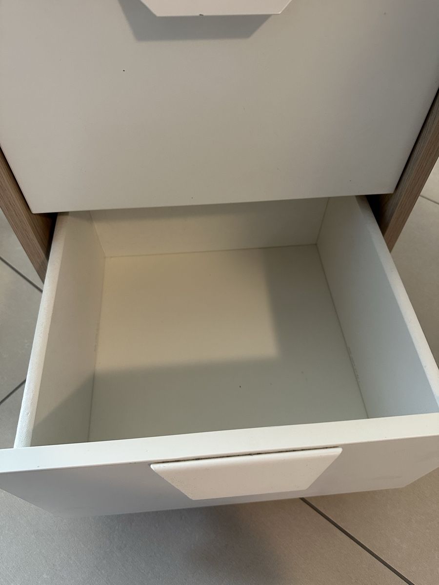 Ikea Comodini: Ikea Askvoll Nachttisch – Usato da Glattpark(Opfikon) venduto da ZHINCITY 6