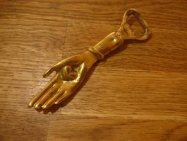 Vintage Flaschenöffner Lady Hand aus Messing 13 cm
