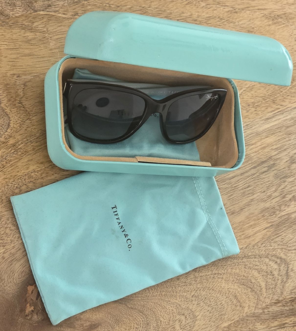 Brillen & Gläser: Sonnenbrille Tiffany & Co. schwarz mit Etui – Gebraucht aus Rheinsulz von Gilea