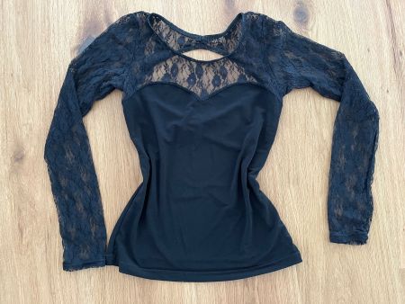 Langarmshirt schwarz mit Spitze Tanzen