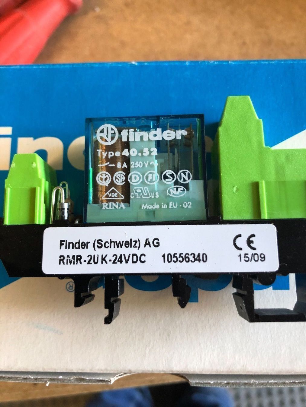 Componenti elettronici: Relais  Finder 24 Volt. 25 Stück – Nuovo e nell'imballaggio originale da Sirnach venduto da Sandjoo