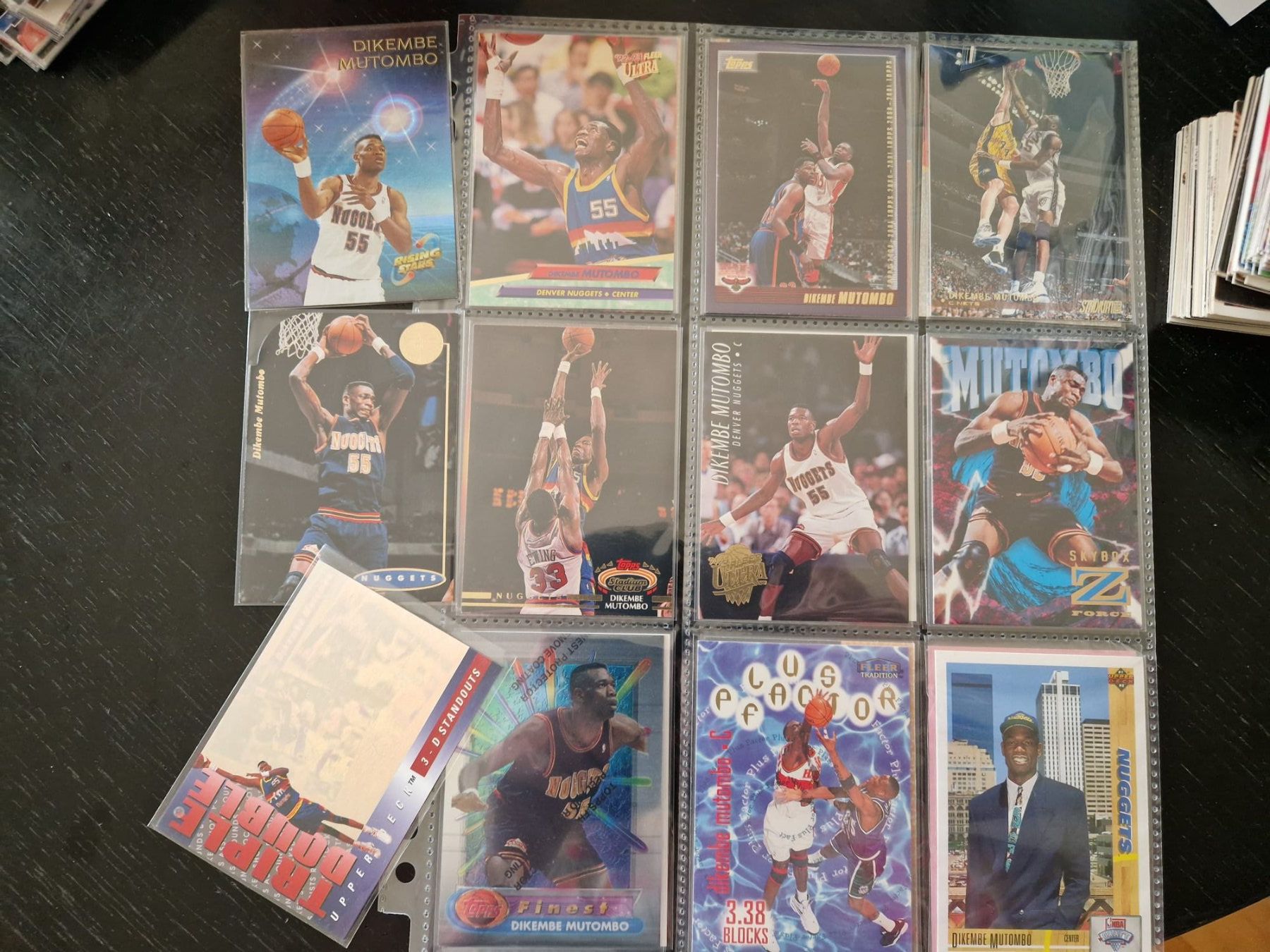 Nba Carte collezionabili: Lot de 25 cartes NBA Dikembe Mutombo – Usato da Lutry venduto da SwissBBCards