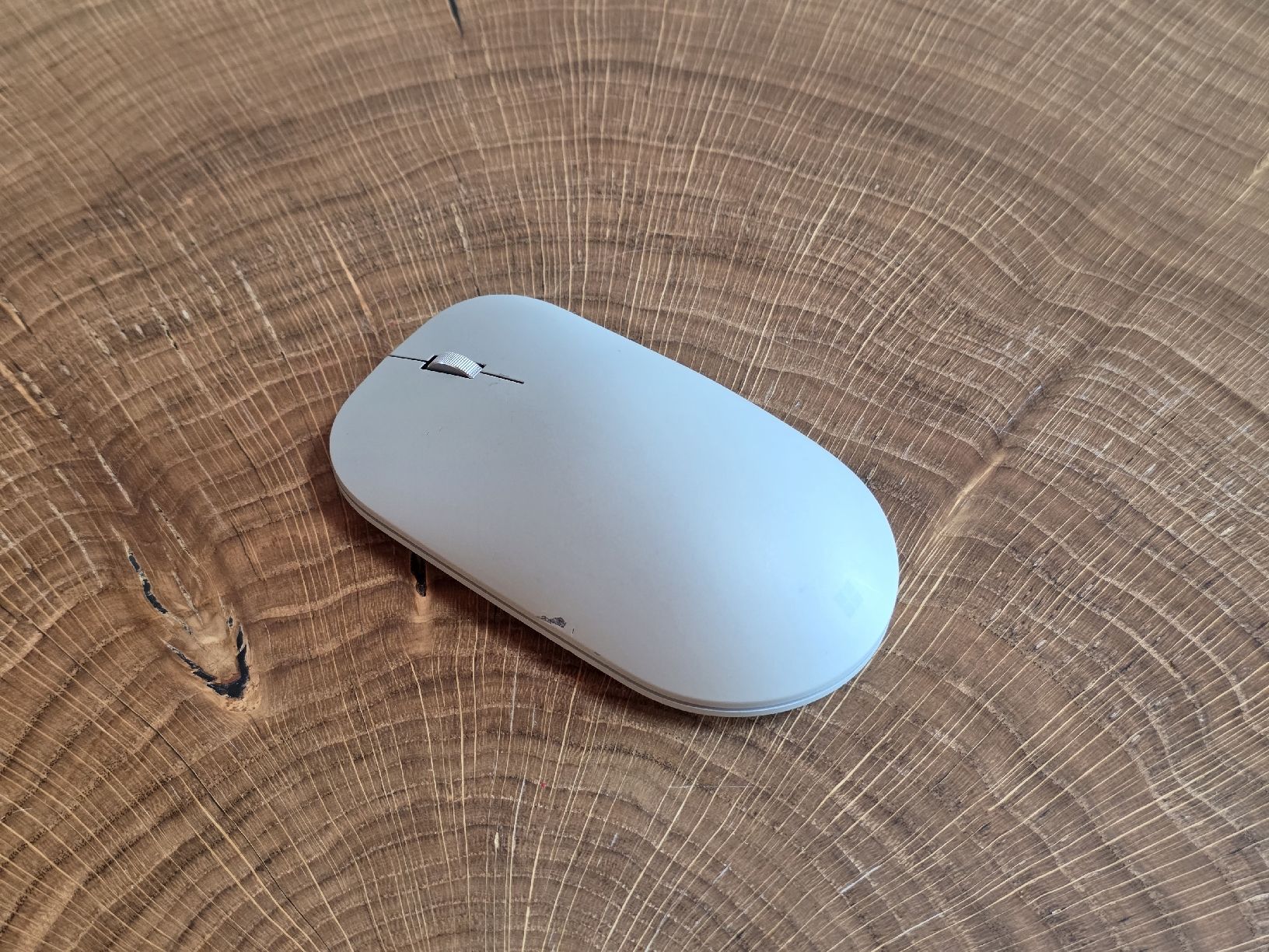 Microsoft Maus: Microsoft Surface Mouse Silver – Gebraucht aus Brütten von LSinus 1