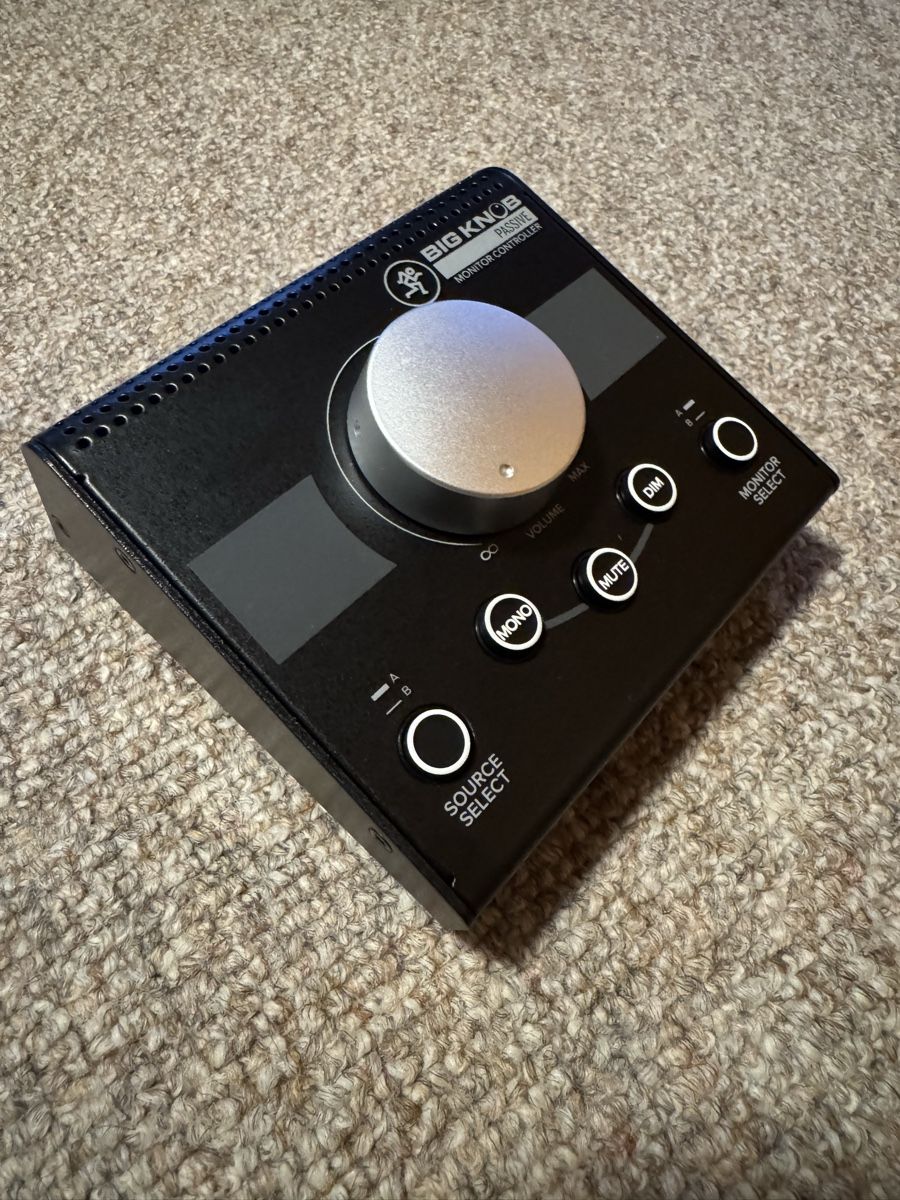 Mackie Console di mixaggio: Mackie Big Knob – Usato da Wängi venduto da chrigismallz