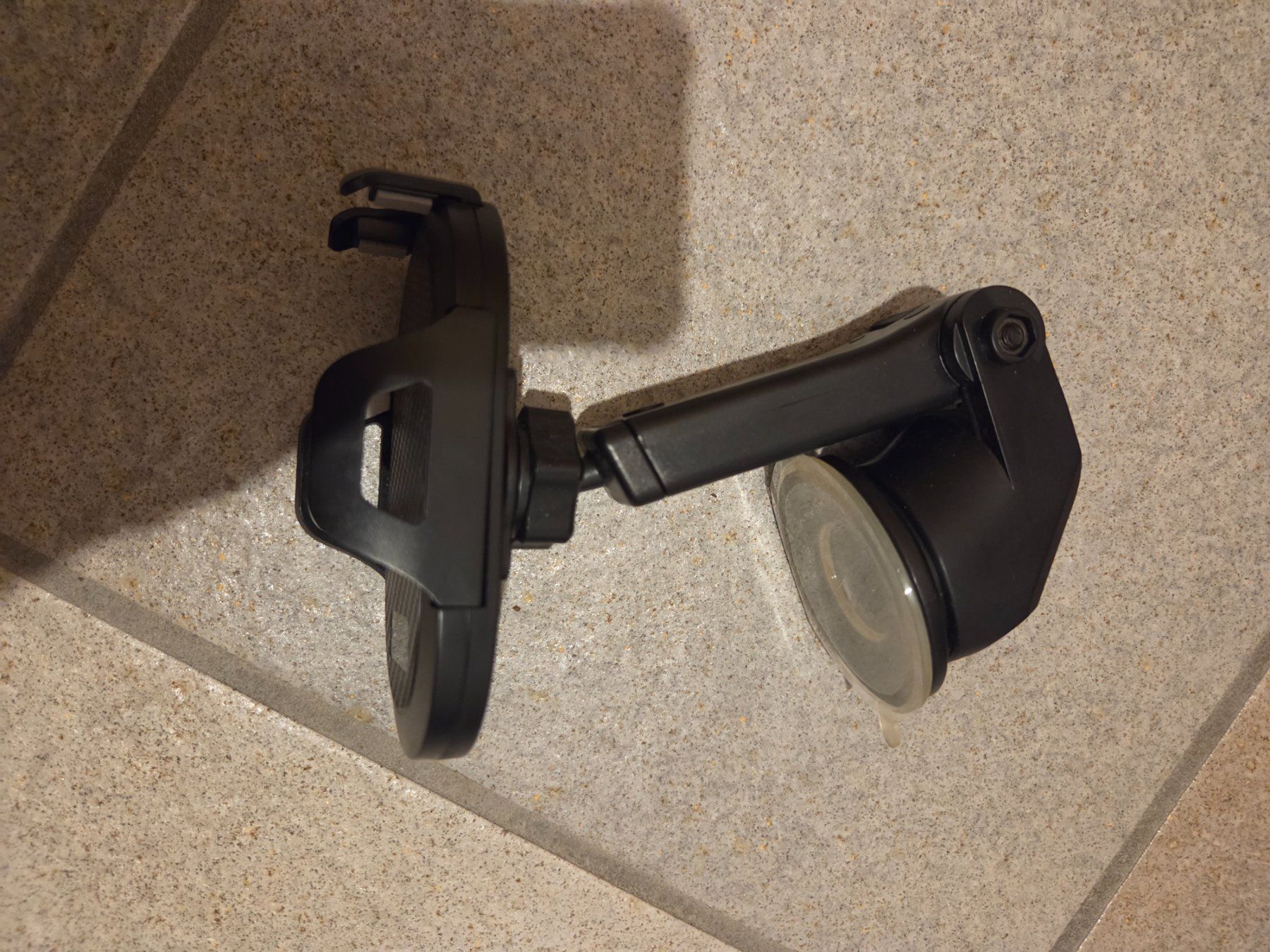 Staffe: Auto Handyhalterung NEU – Nuovo (secondo la descrizione) da Zizers venduto da watchcomp.