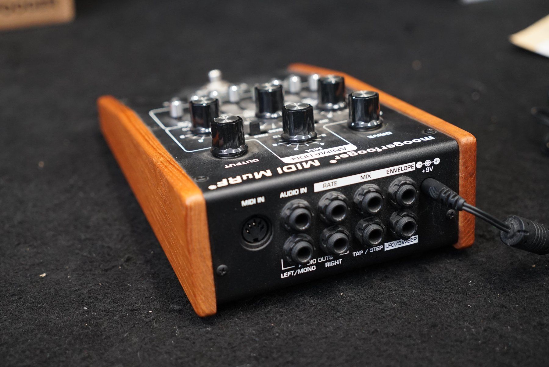 Moog Instruments de musique: Moog Moogerfooger MIDI MuRF MF - 105M – D'occasion à Ortschwaben par Musictrade 4