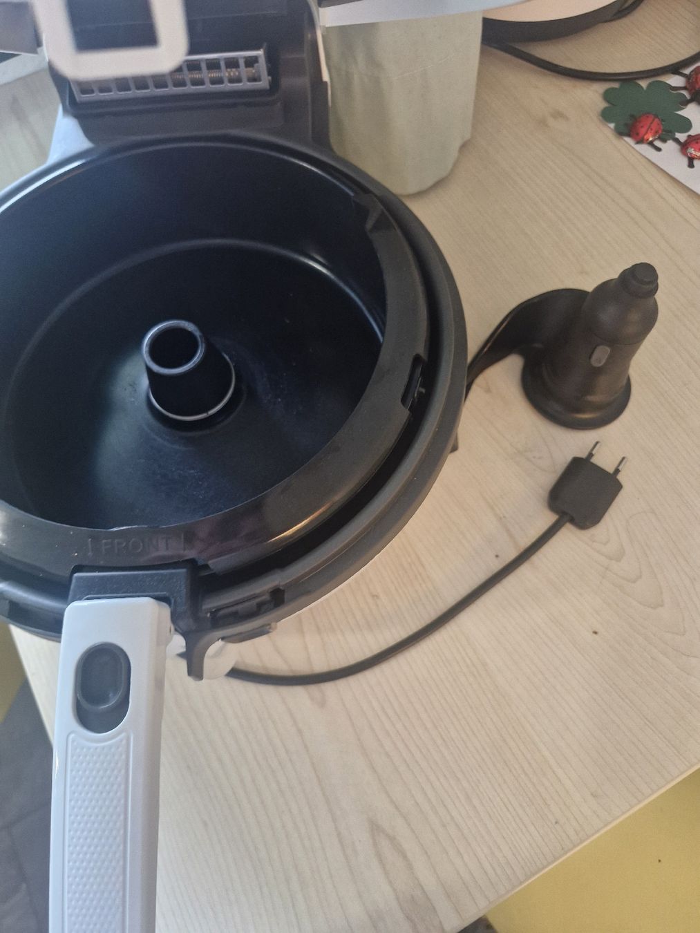 Elettrodomestici da cucina: Heissluftfriteuse  – Nuovo (secondo la descrizione) da Laupen ZH venduto da mel_x7ss 9
