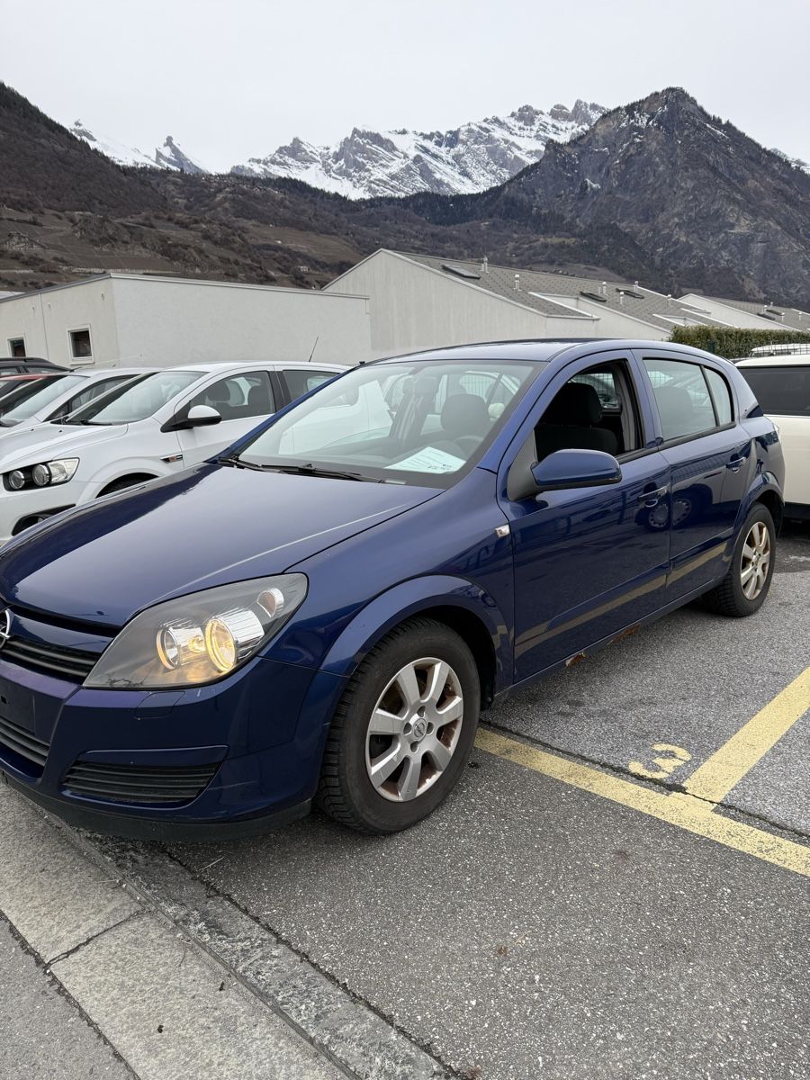 Opel Autos: Opel Astra – Gebraucht aus Sion von inf_hh5q 2