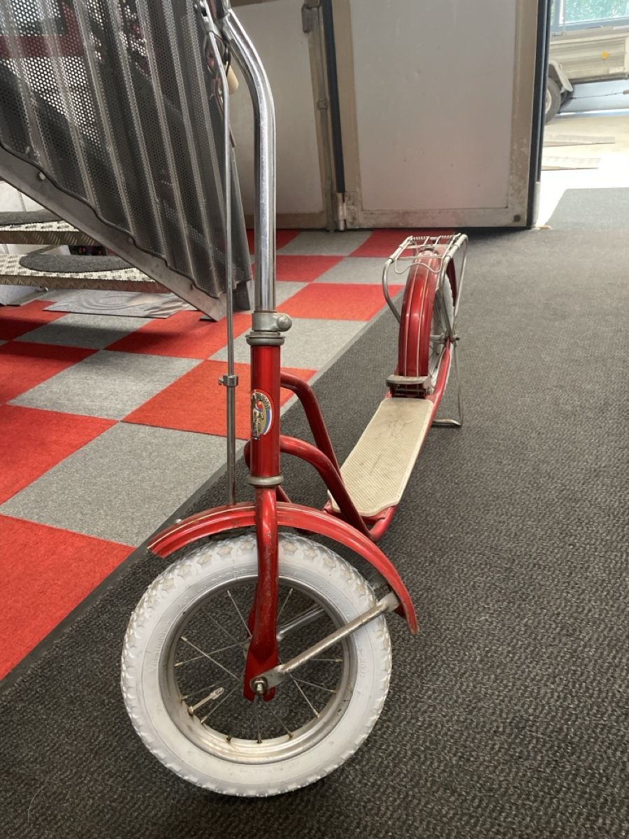Veicoli per bambini: Antikes / Trottinett – Usato da Niederstocken venduto da triumph_tr6 1