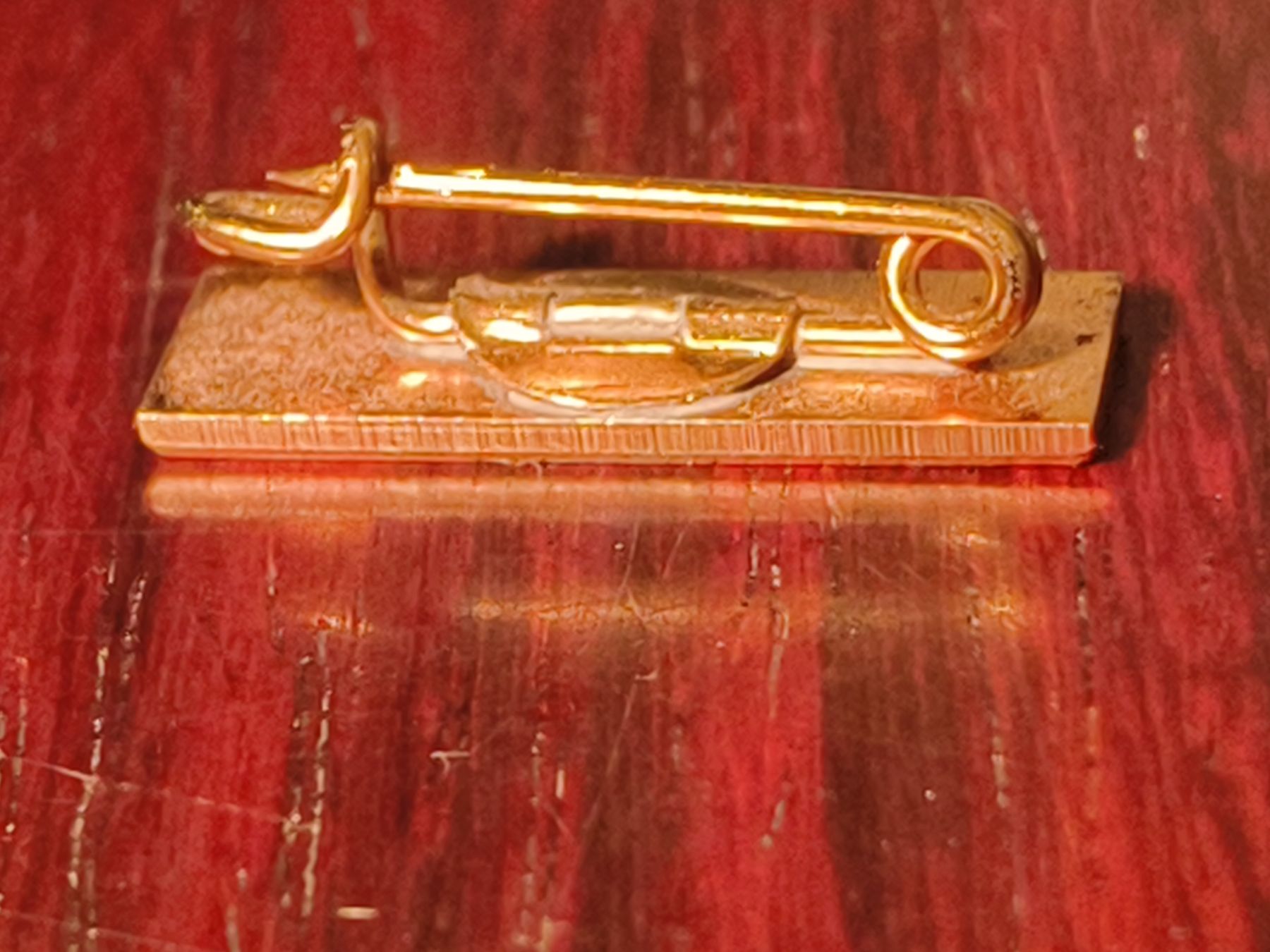 Placchette & Badge: Thorens Pin Anstecker Gold Farbig – Usato da stettlen venduto da VintageBern_ch 7