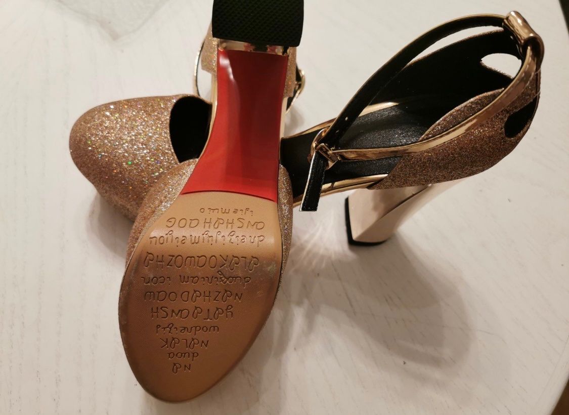 Scarpe da donna: Plateau pumps gr.4O – Usato da Schöfflisdorf venduto da Bling_it_on 1