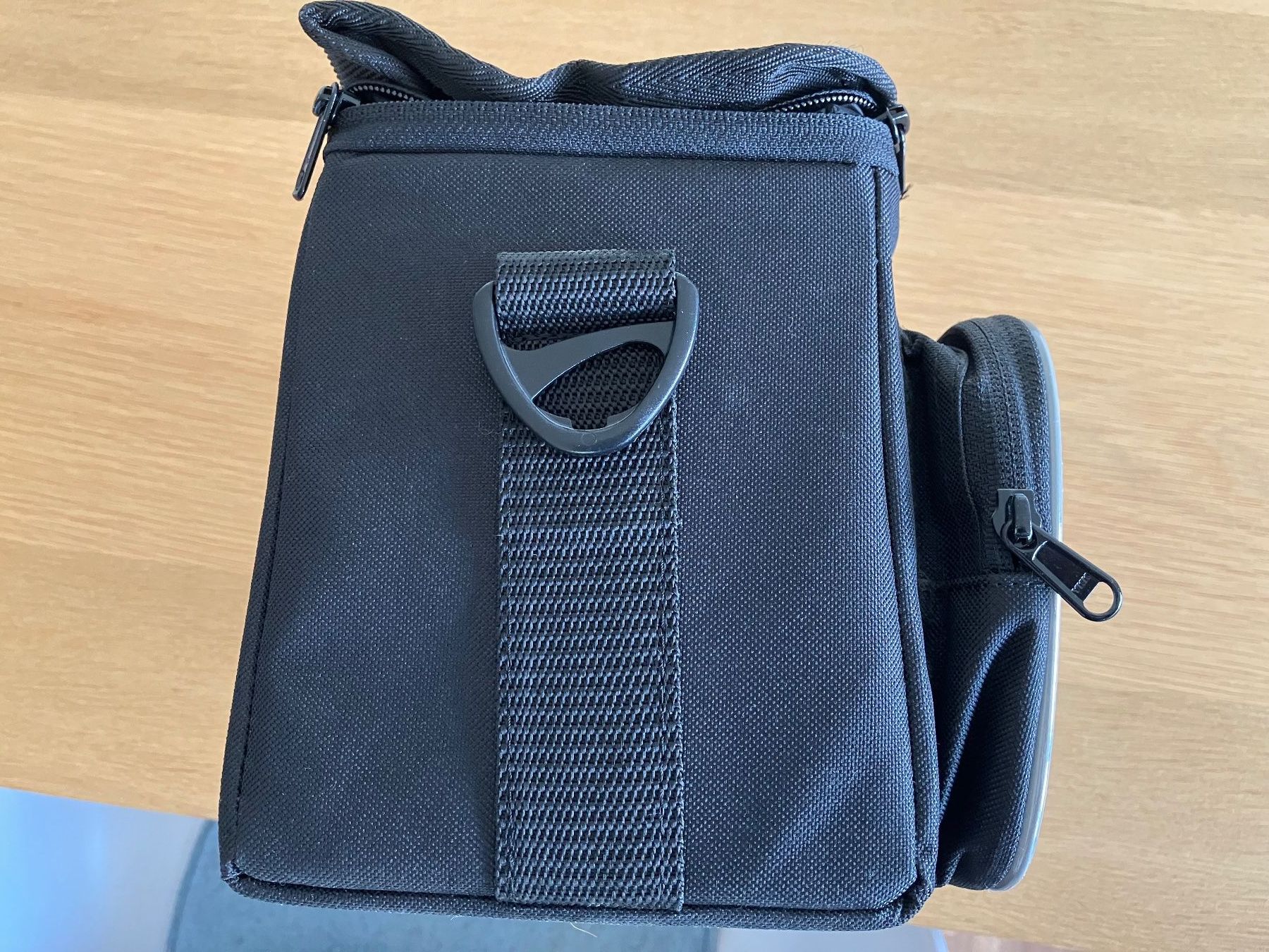 Pièces détachées: KLICKfix Lenkertasche mit Adapter neuwertig – D'occasion à Oberrieden par MarkF1 1