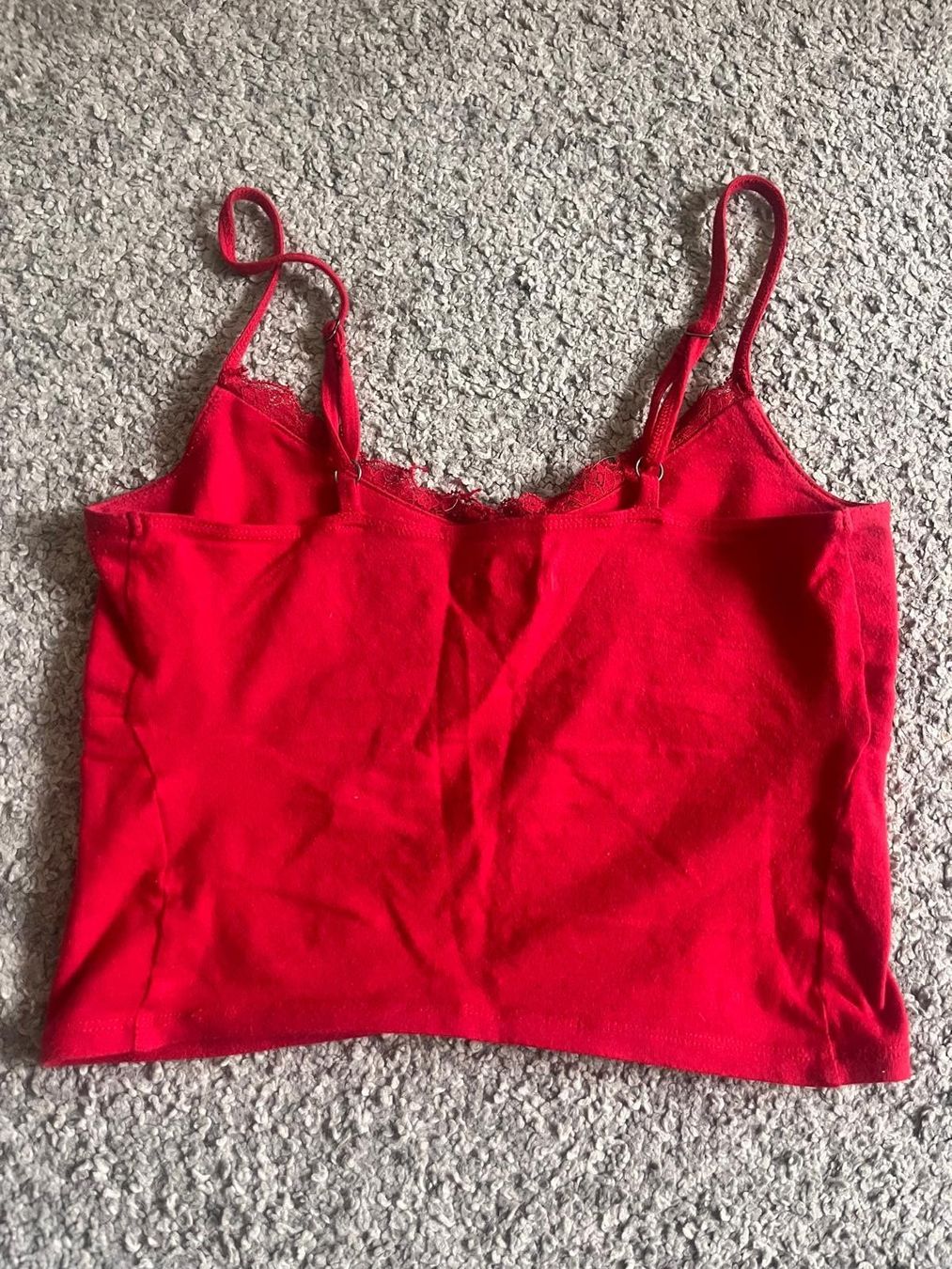 Top: Hollister Top – Nuovo (secondo la descrizione) da Steffisburg venduto da ria_8kvp 2