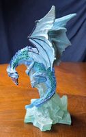Land of the Dragons – Medium Ice Dragon Modell K012