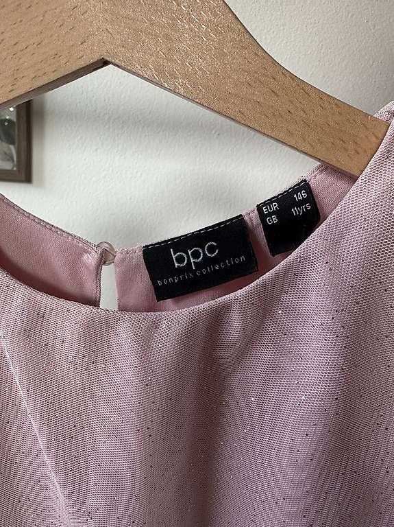 Robes et jupes: Kleid von Bonprix Grösse 146 – D'occasion à Dörflingen par Kendraa 1