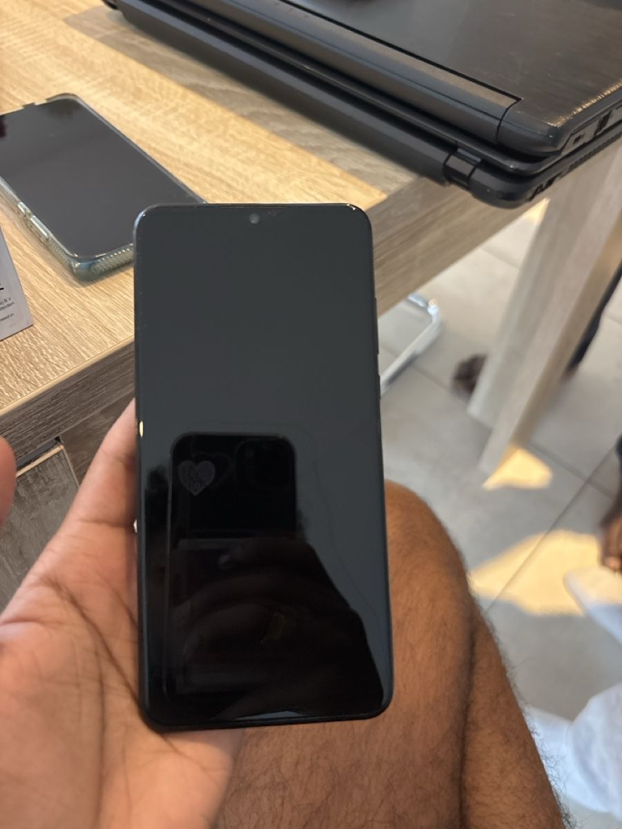 Huawei Telefoni cellulari / Smartphones: Huawei P30lwit – Usato da Bargen BE venduto da Thi_hp9t