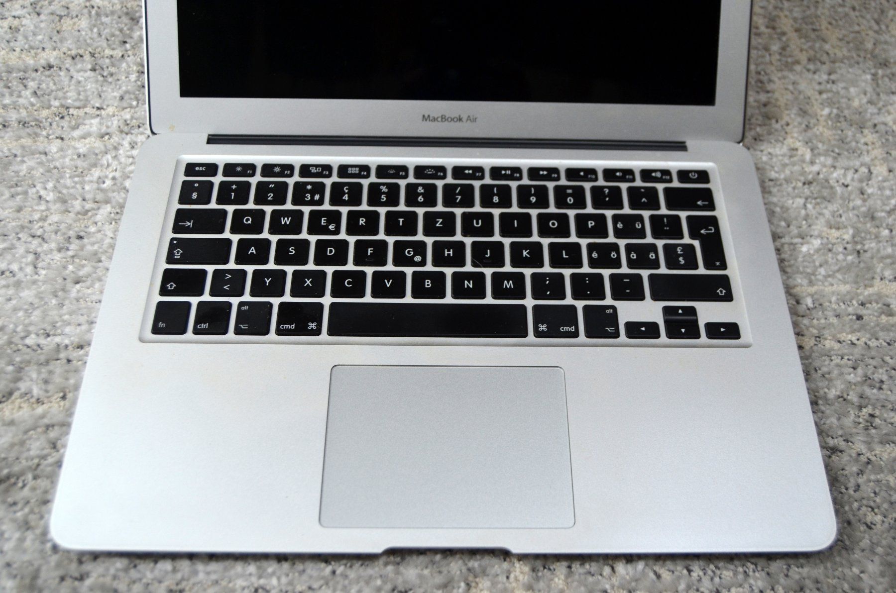 Apple Notebooks: Apple Macbook Air A1466 i5  13" – Defekt aus Collonges von arashee 1