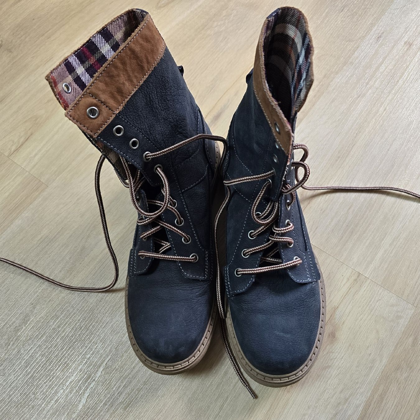 Scarpe da donna: Weinbrenner Boots – Nuovo (secondo la descrizione) da Laufenburg venduto da may_r2st 2