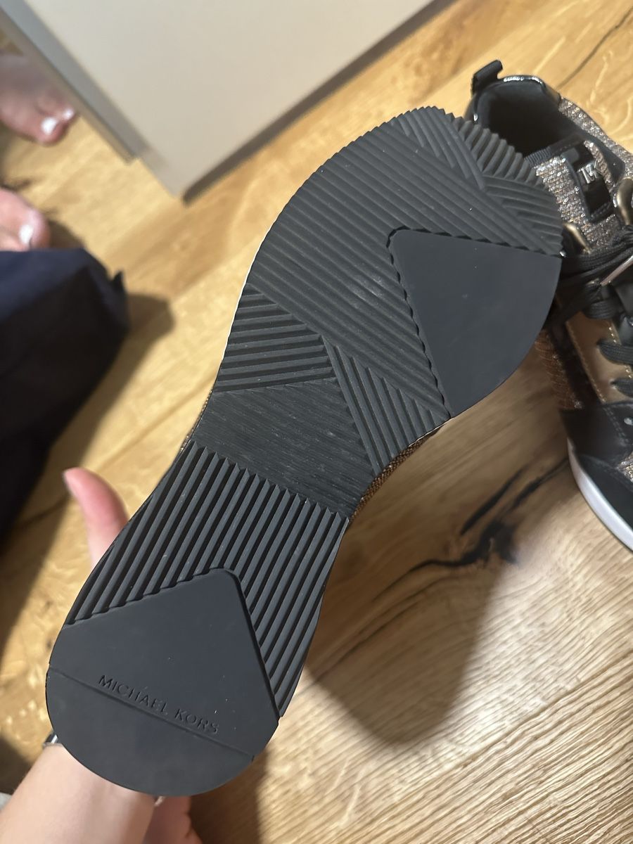 Michael Kors Scarpe da donna: Michael Kors Sneaker – Usato da Turbenthal venduto da arb_g87g 4