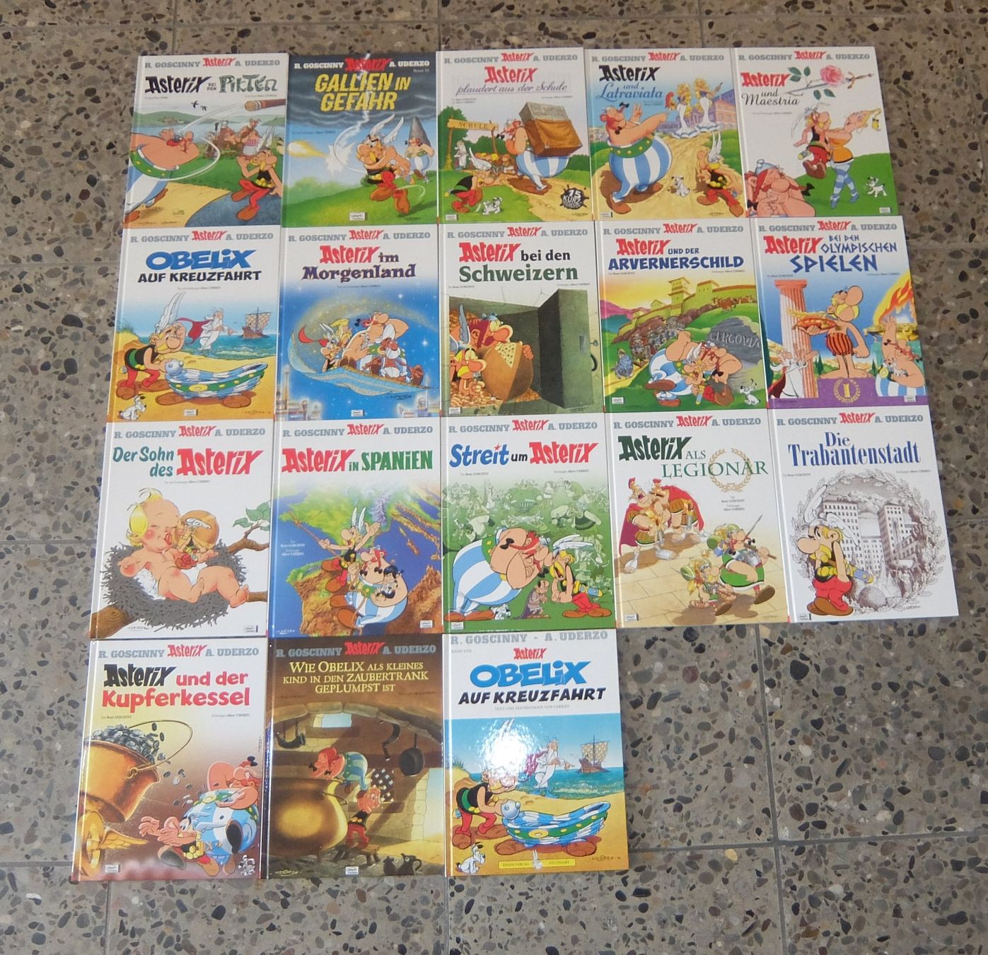 Fumetti: Asterix & Obelix Set Bücher und Hefte – Usato da Basel venduto da Elektronik_Markt 3