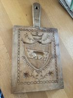Planchette en bois antique gravée a la main