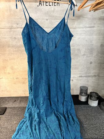 Kleid Zara blau Grösse M mit Muster
