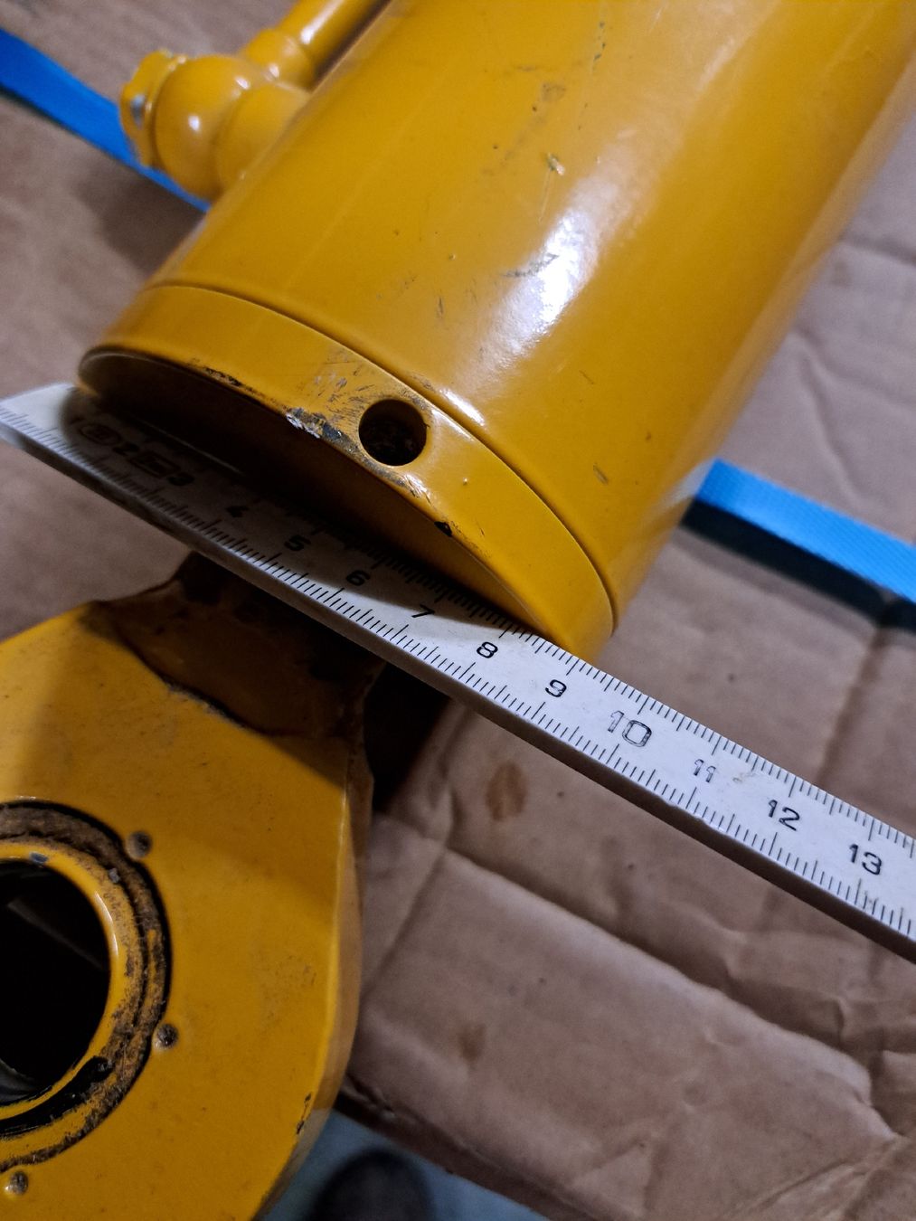 Altri prodotti elettronici: Hydraulikzylinder neuwertig mit Ventilblock – Usato da Grossdietwil venduto da hufi10 7