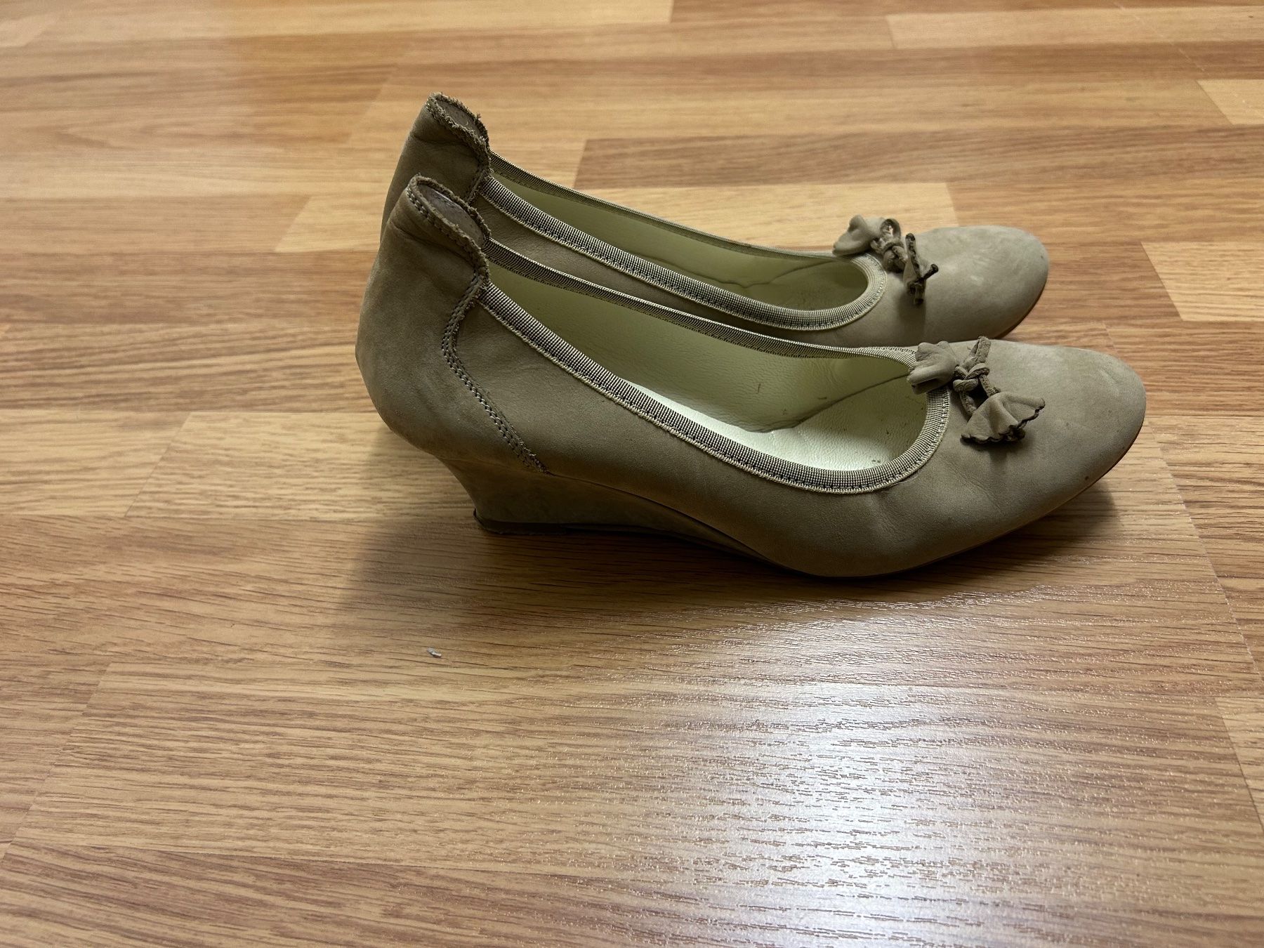 Navyboot Scarpe da donna: NAVYBOOT Damen Schuhe Gr.40 – Usato da Birsfelden venduto da Pearl10 1