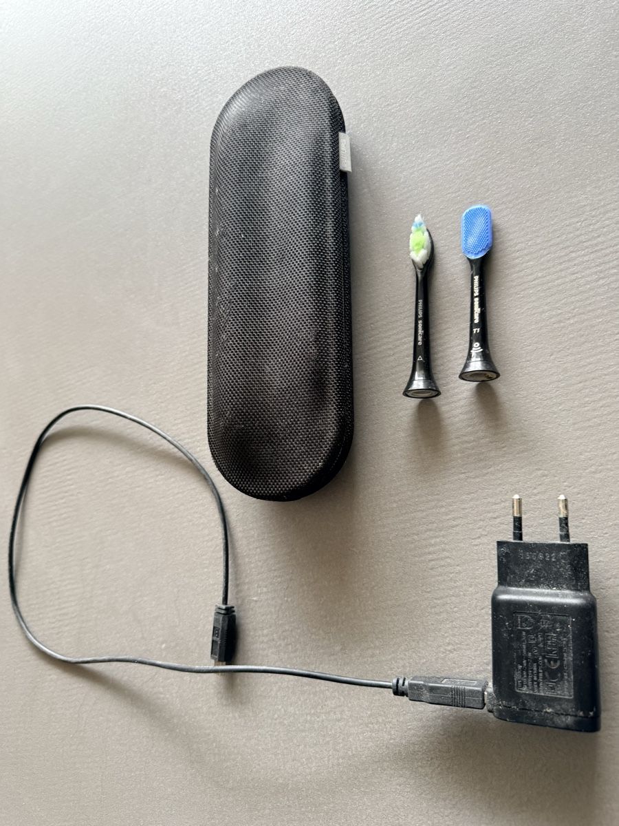 Philips Sonicare Zahnpflege: Brosse à dents électrique Philips Sonicare – Gebraucht aus epalinges von Misterazz 1