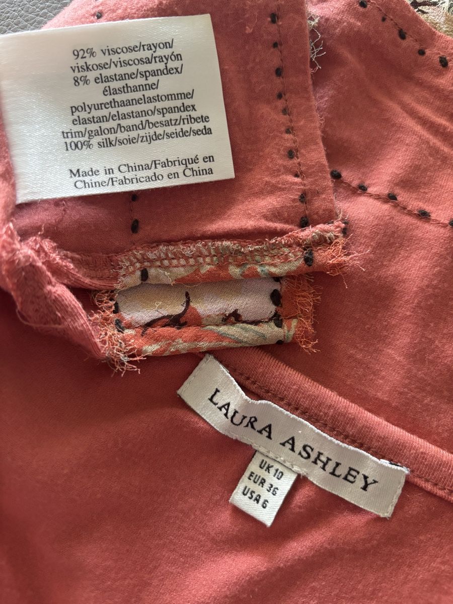 Laura Ashley Tops: Laura Ashley – D'occasion à Wichtrach par oem_7glc 5