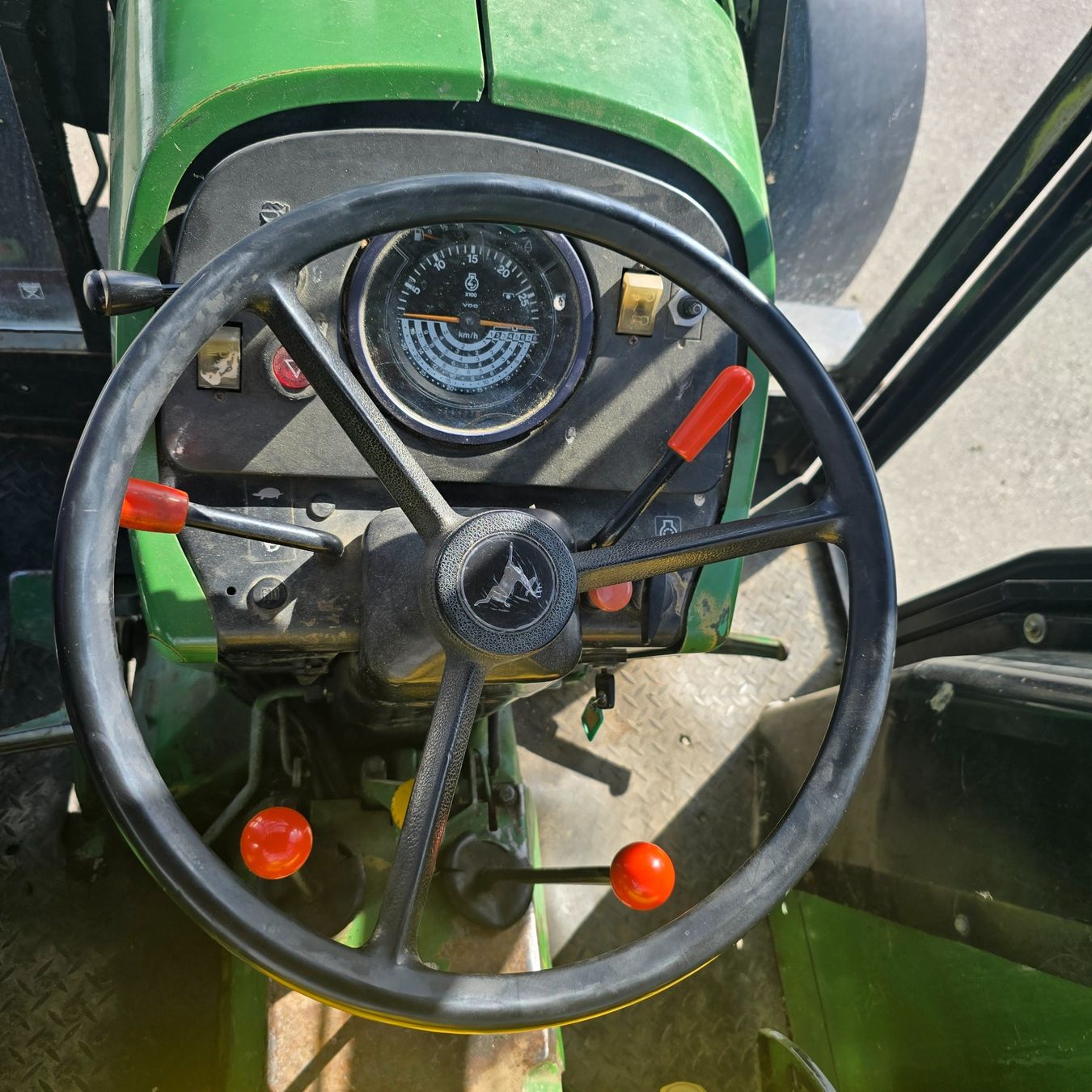 John Deere Trattori: John Deere 1640 – Usato da Dürrenroth venduto da reikien 5