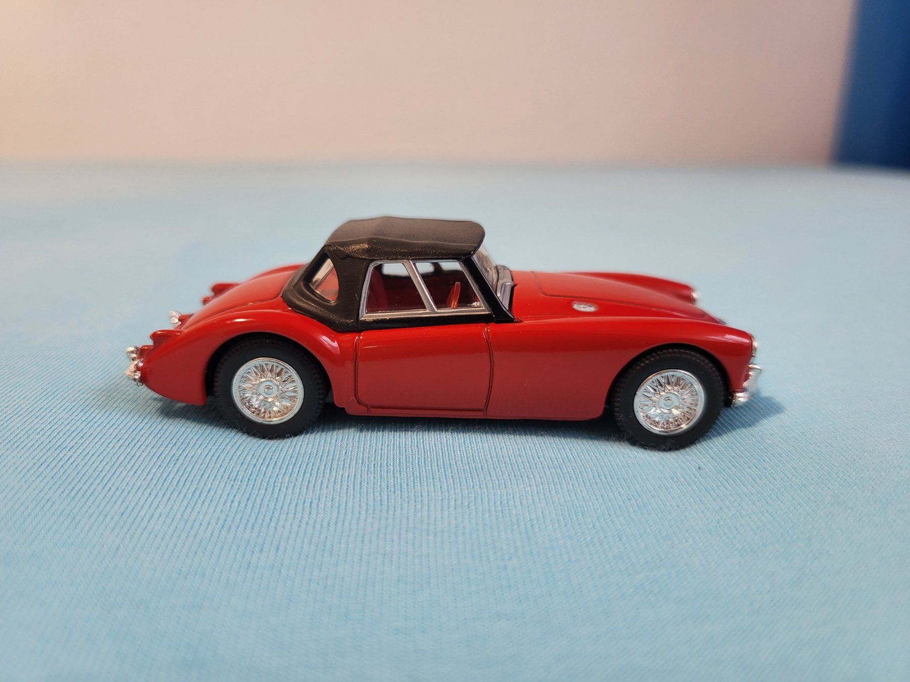 MG Voitures modèles: MG A Mk I mit Soft Top – Neuf (Voir description) à Glattbrugg par PhilKrill 2