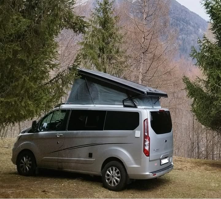 Ford Veicoli da campeggio: Ford Transit custom font vendome X cape FL – Usato da Davesco-Soragno venduto da gal_2wwd