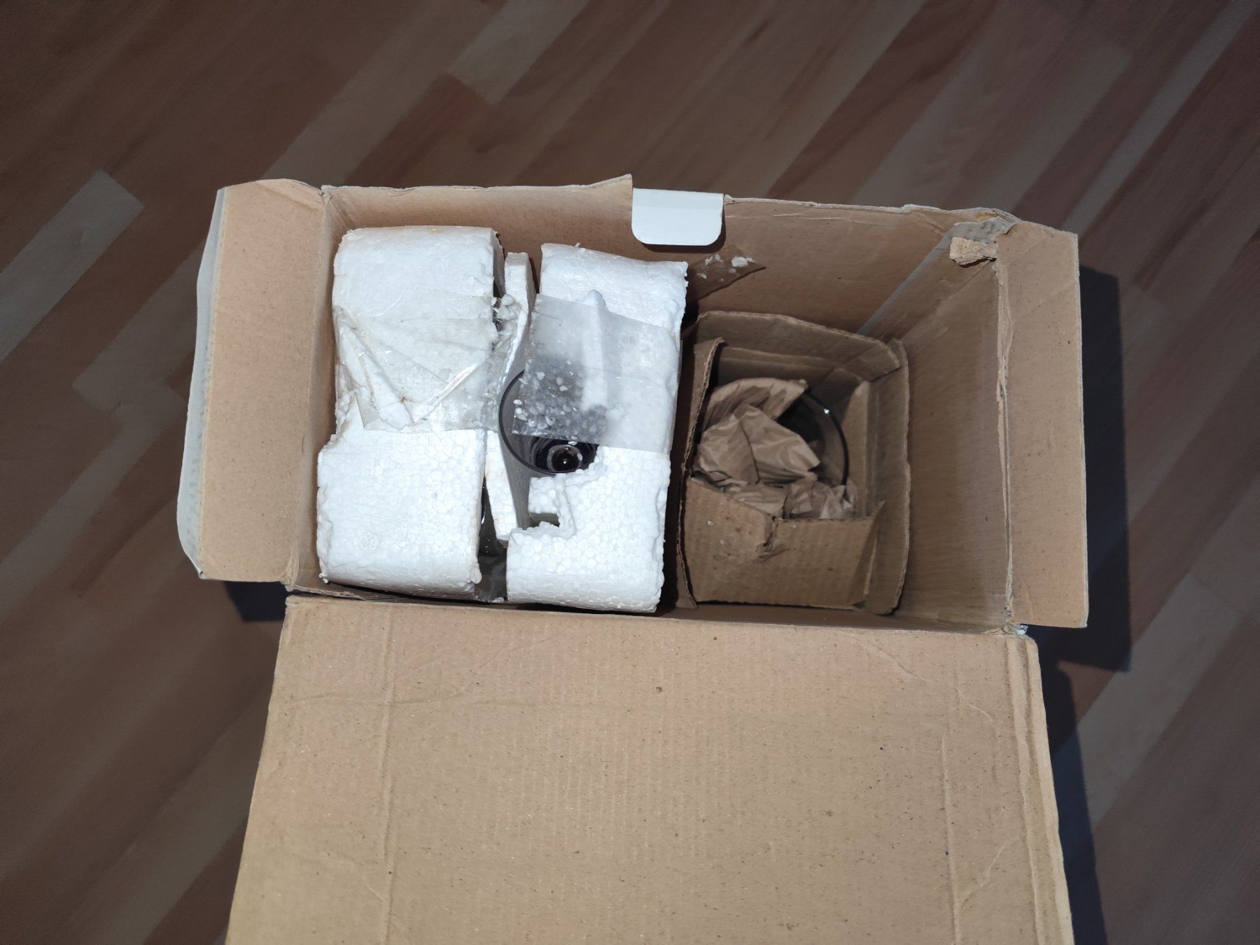 Gläser: Champagne Glasses + Cooler – Neu und originalverpackt aus Zürich von Binbin8 3