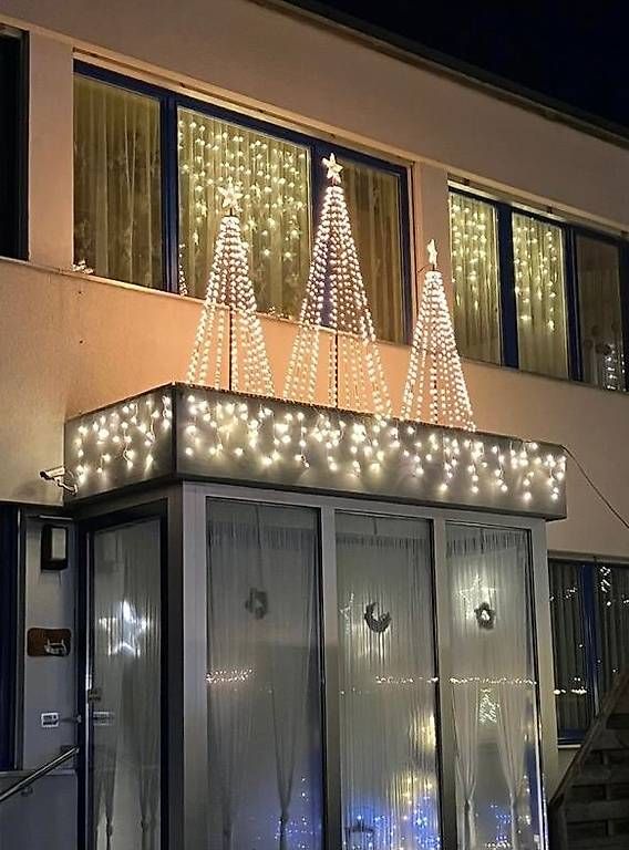 Tutte le decorazioni: Weihnachtsbeleuchtung, fast neu – Usato da Tägerwilen venduto da Freddy49