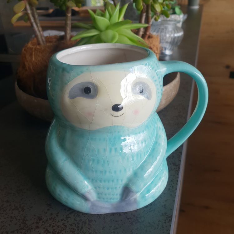 Let That Shit Go Faultier Tasse – Lustiger Kaffeebecher Mit Spruch – Geschenk Für Kollegen, Geburtstag, Büro