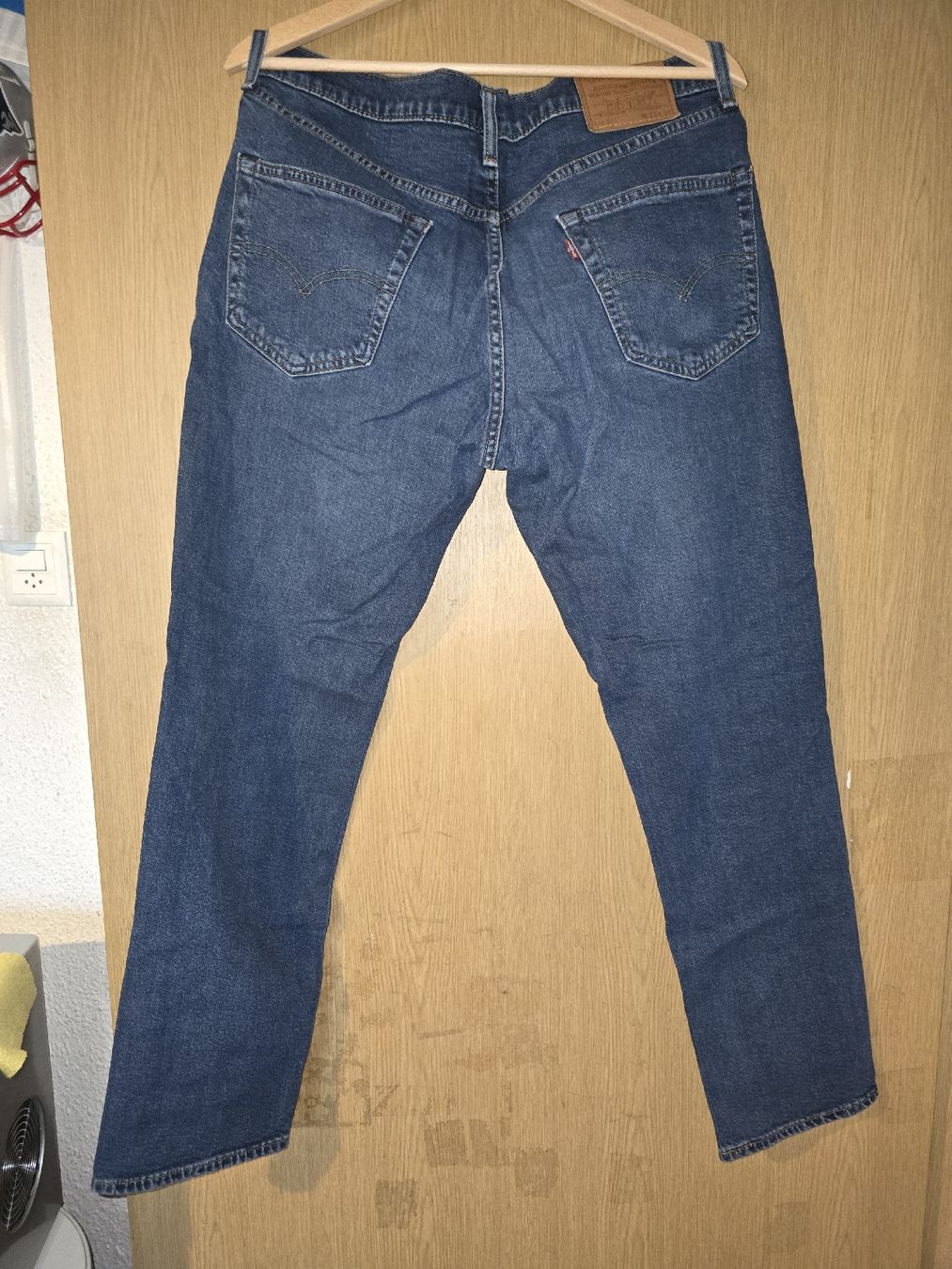 Levi's Jeans: Lewis Jeans Herren W33/L30 – Nuovo (secondo la descrizione) da Bronschhofen venduto da dvnb 1