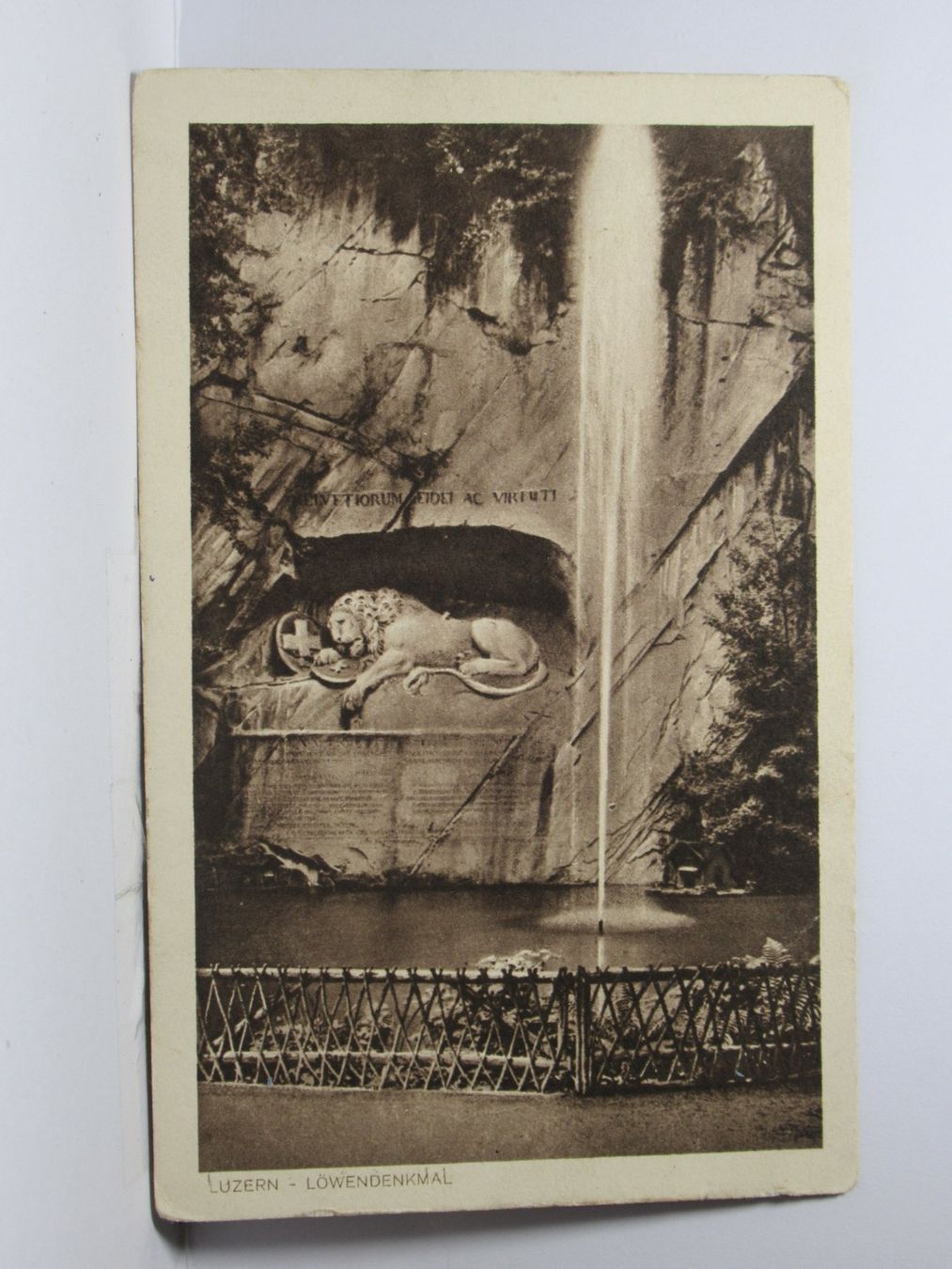 Cartoline postali: Luzern ,  Löwendenkmal – Nuovo (secondo la descrizione) da Grenchen venduto da Bluemchen1900