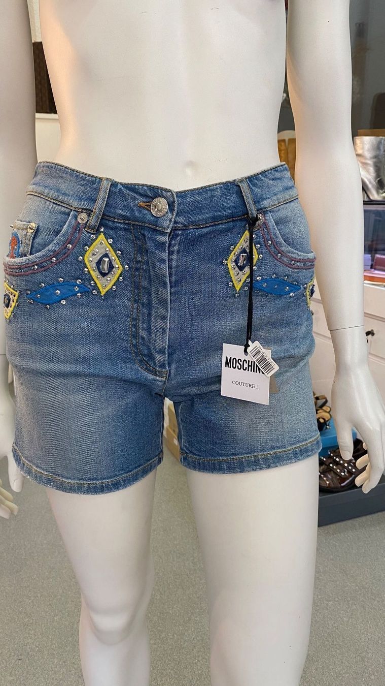Hosen: Moschino kurze Hose – Neu und originalverpackt aus Lachen SZ von HelvetiaLuxury 2