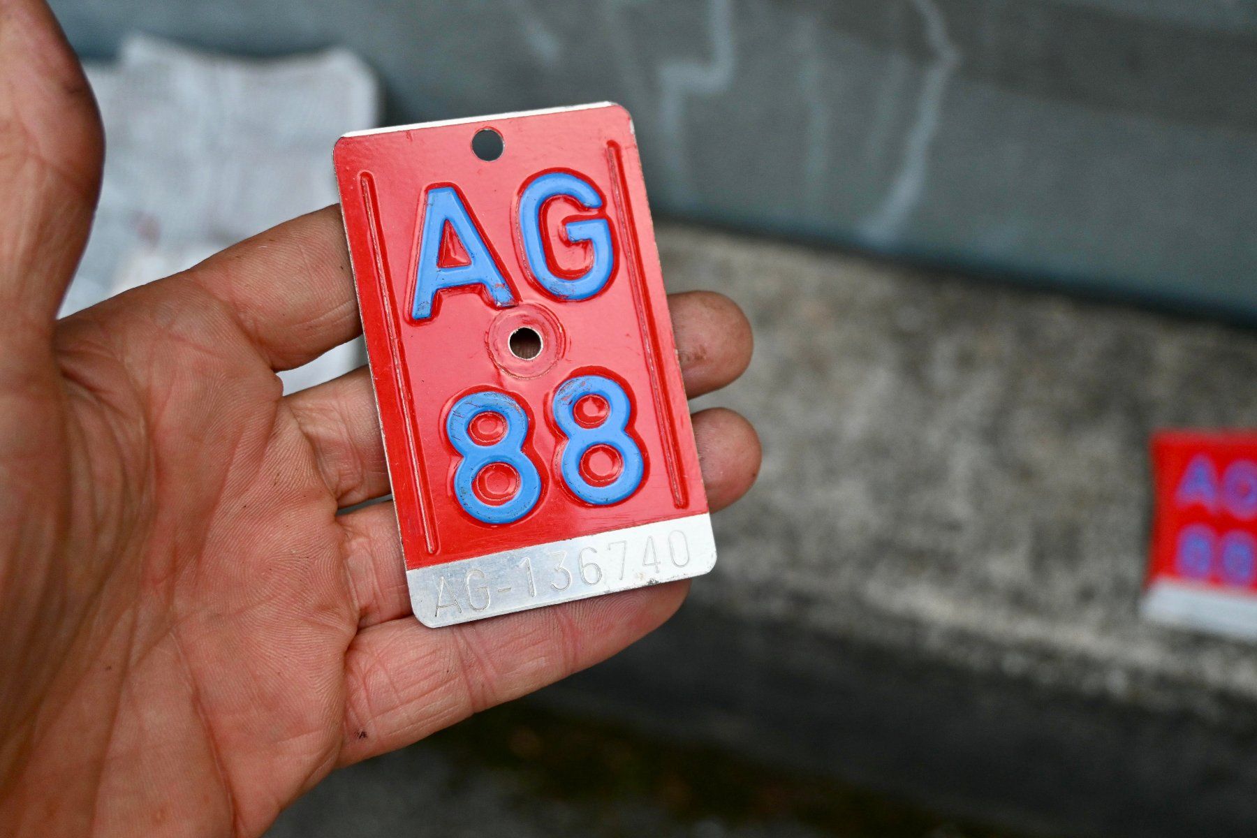 Insegne: Velonummer AG 88 von 1988 - Aargau – Usato da Pfaffhausen venduto da mono_rec 2