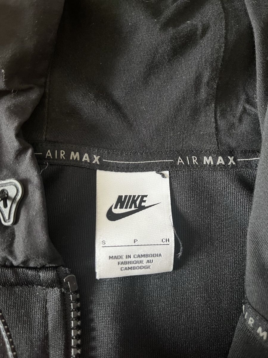 Lotti di vestiti: Ensemble Nike Air Max noir taille S – Usato da Monthey venduto da arno_45 2