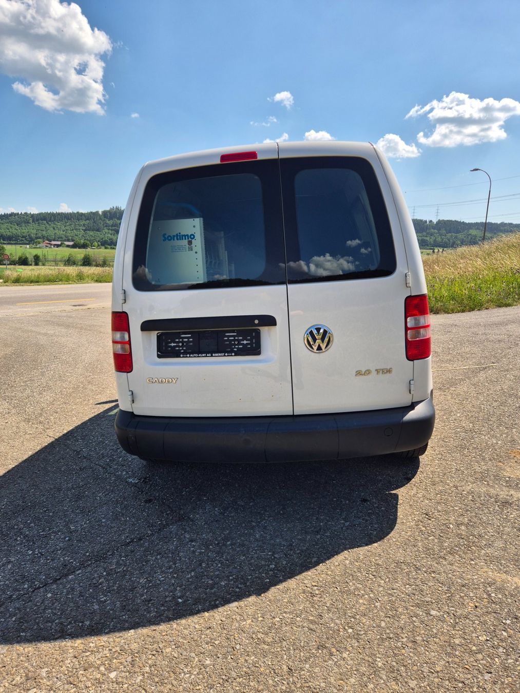 VW Veicoli commerciali: Vw Caddy 2.0diesel Automat – Usato da Grenchen venduto da Andreeandr 3