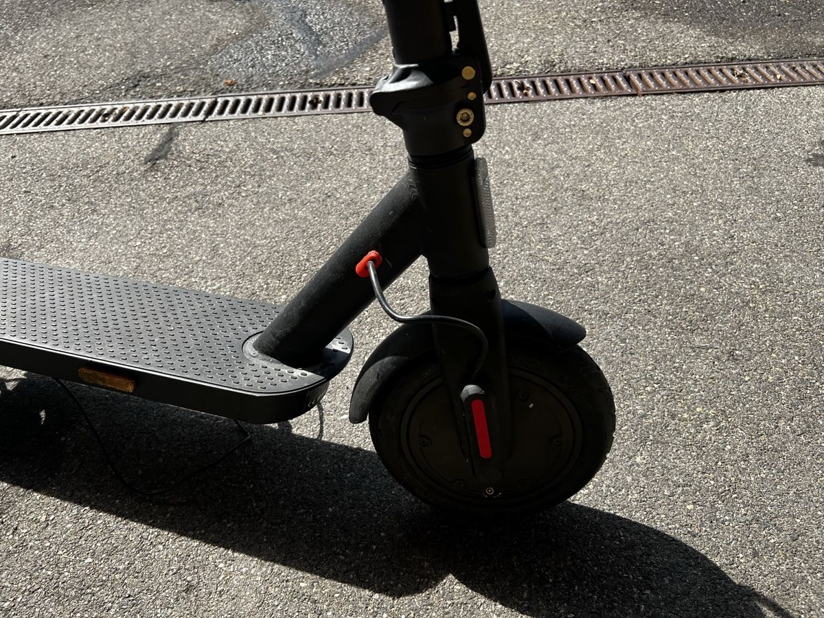 Scooter: E-scooter ohne akku – Difettoso da Neftenbach venduto da losche187 2