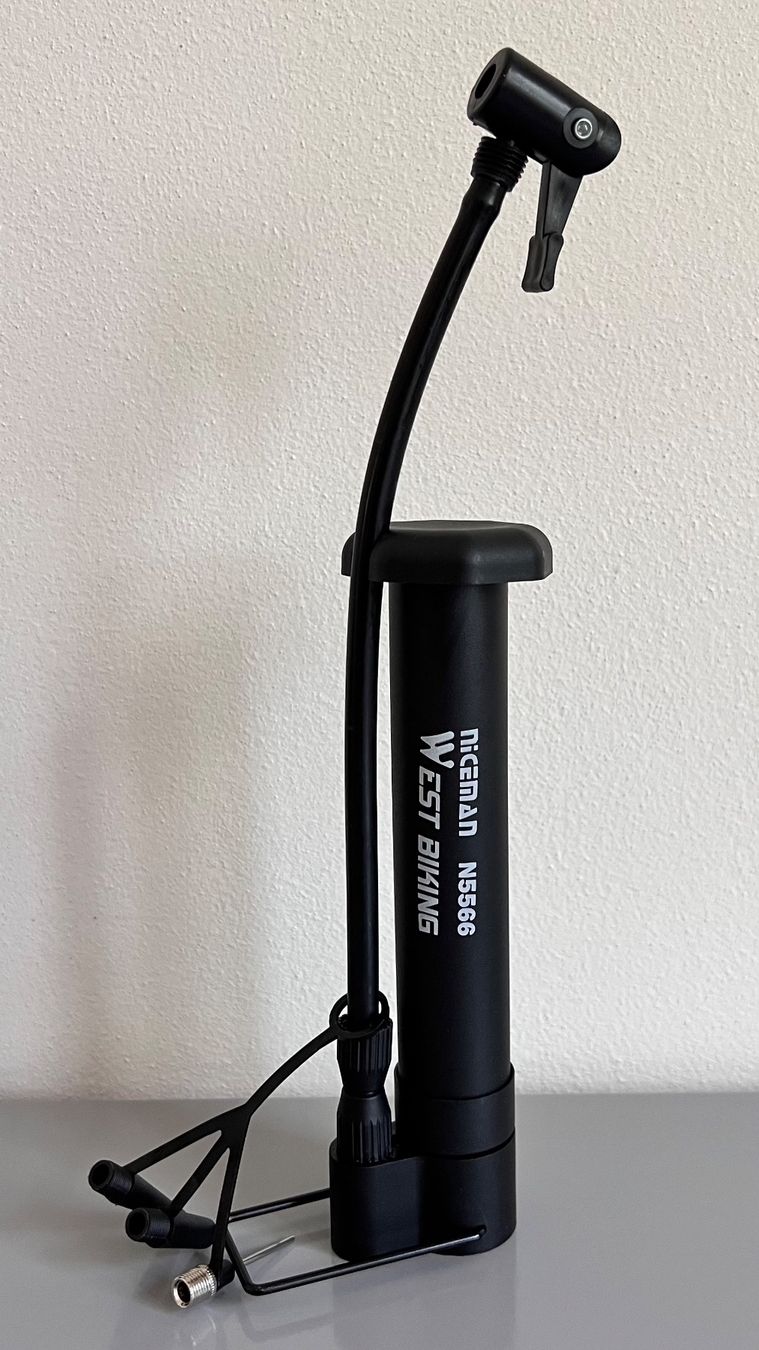 Pompe: West Biking Mini-Standpumpe (neu) – Nuovo (secondo la descrizione) da Zürich venduto da Mel_Meli