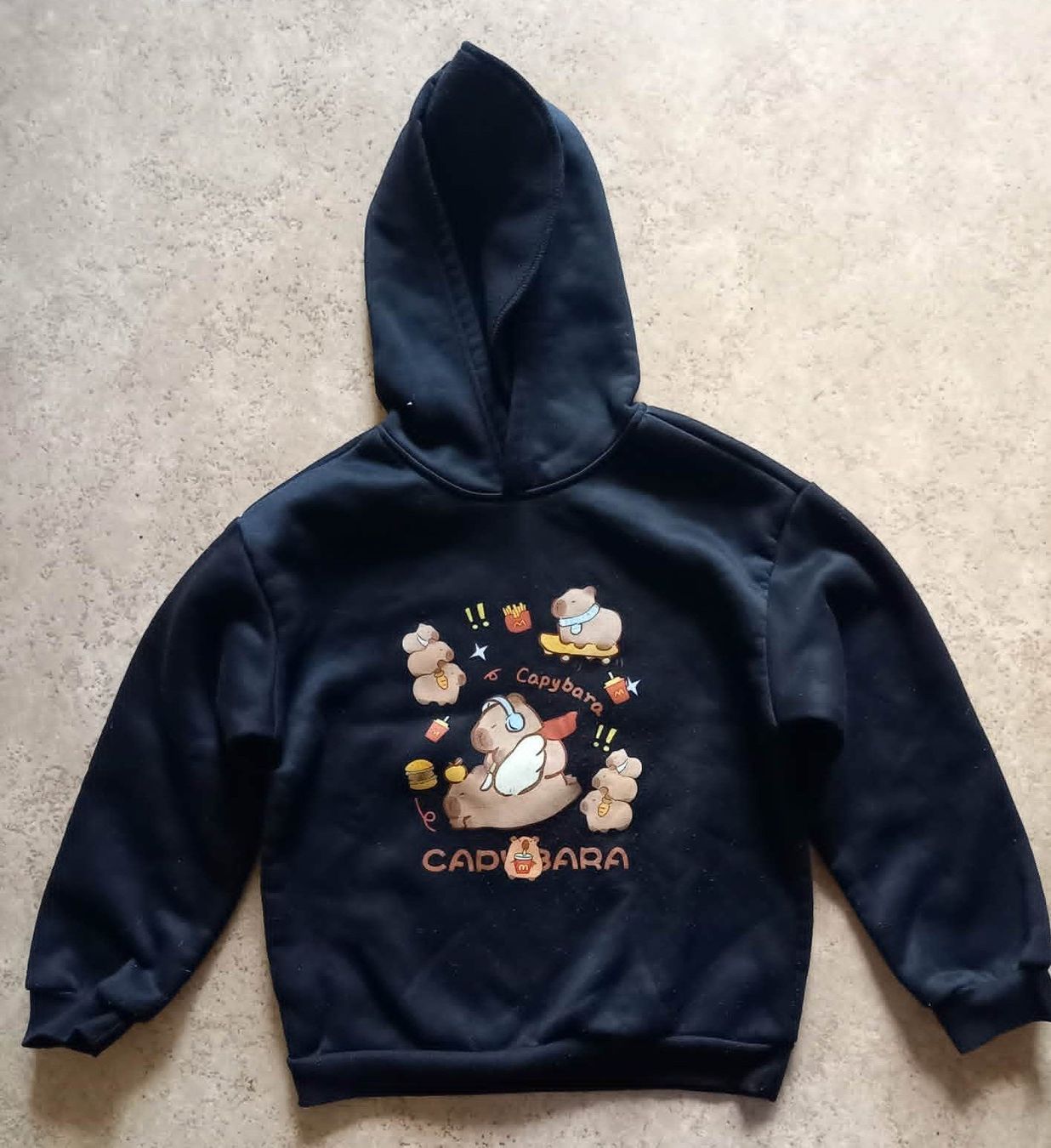 Maglioni & Felpe: Kinder Kapuzenpullover schwarz Gr 140 Capybara Motiv – Nuovo (secondo la descrizione) da Möhlin venduto da dom_96nf 1