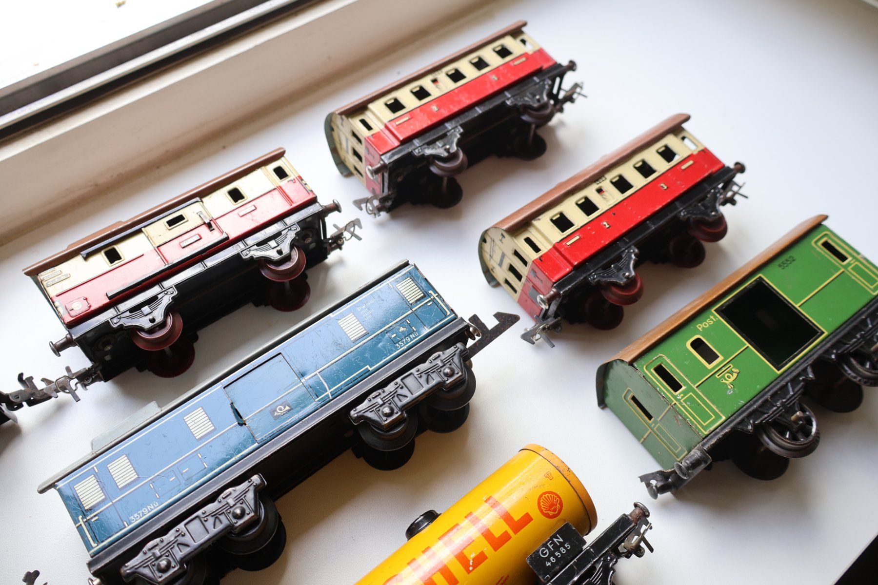 Fleischmann Modellini di ferrovie: Fleischmann & Co 9 x Wagen - Spur 0 Blech – Usato da Winterthur venduto da Monstera 7