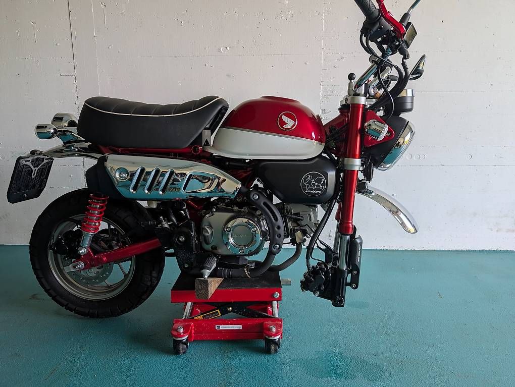 Strada: Toutes pièces Honda Monkey 125 – Difettoso da Corcelles-le-Jorat venduto da jmirand