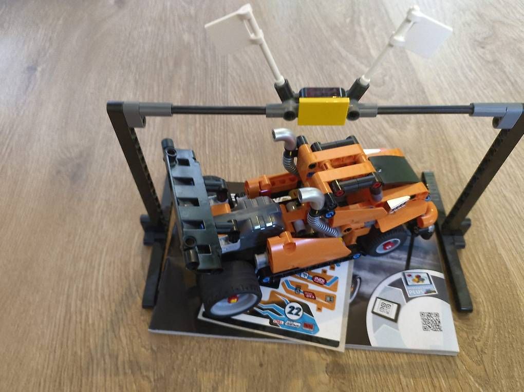 Giocattoli: Lego 42104 – Usato da Champagne venduto da jan_vcd5 2